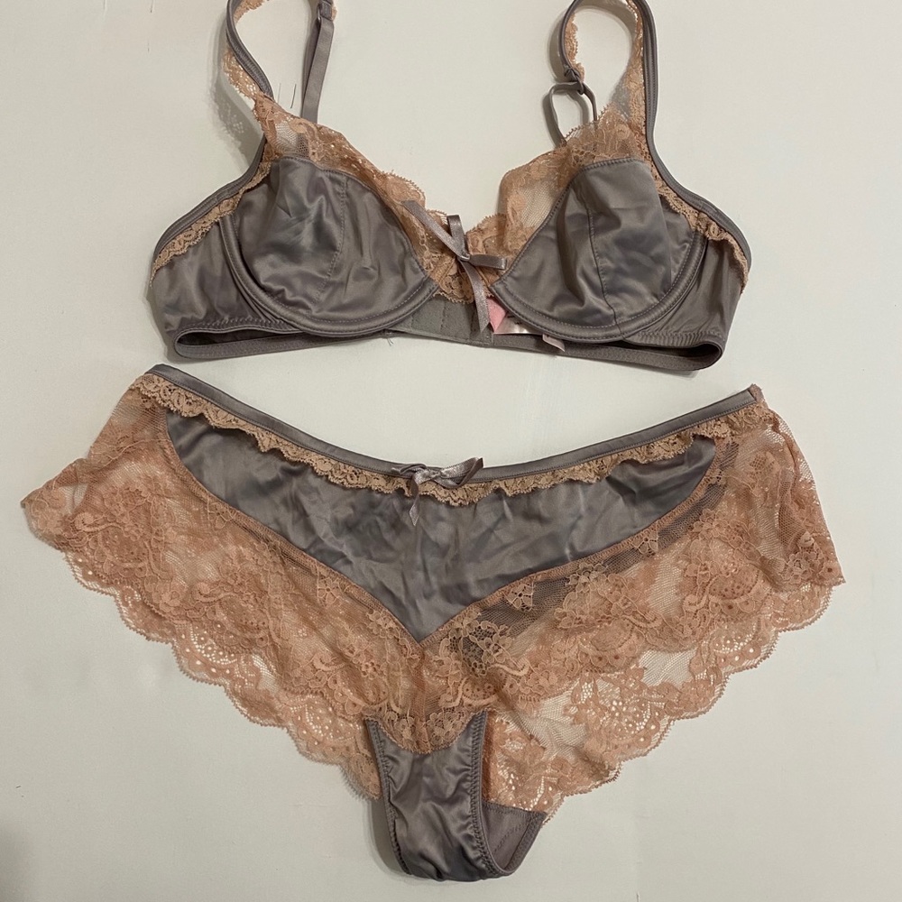 Victoria’s Secret bra and panty set. Small 34B